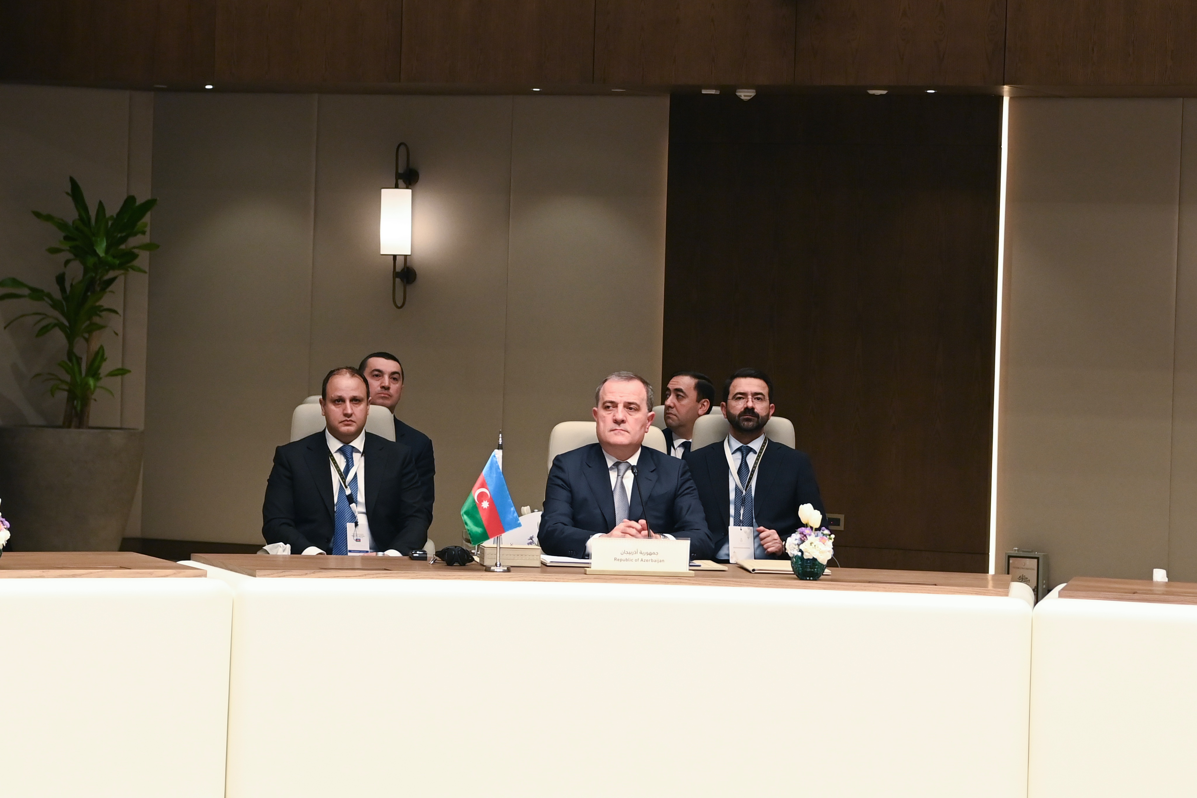 Azərbaycan Respublikasının xarici işlər naziri Ceyhun Bayramov bir sıra ölkələrin xarici işlər nazirlərinin regional təhlükəsizlik və sabitlik üzrə məşvərətçi iclasında iştirak edib Xeber basligi